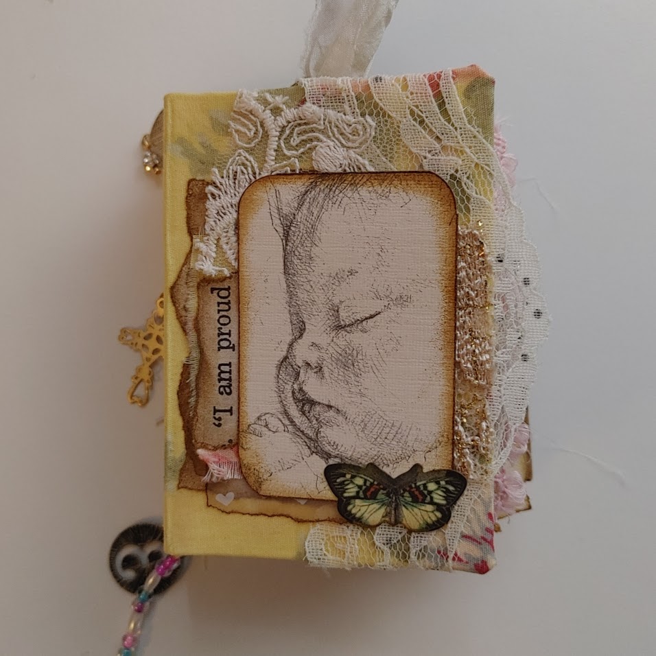 Video – Creating Ephemera – Je’Taime Mama Mini Journal